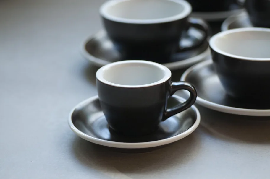 Egg Espressotasse 80ml schwarz