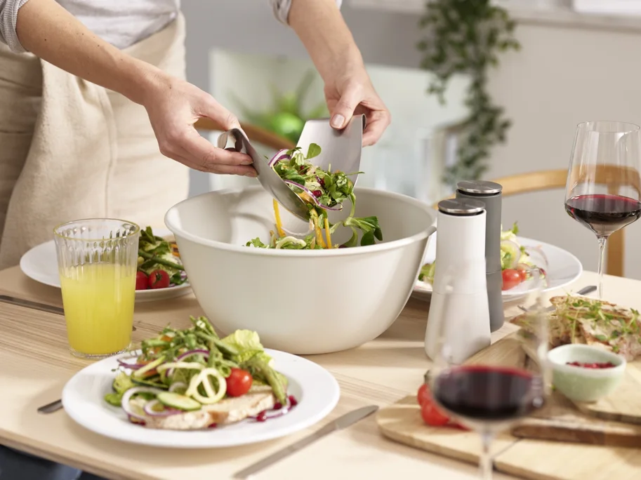 Uno Salatschüssel und Salatbesteck stone