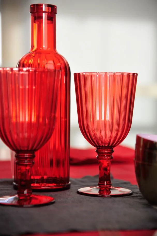 Flasche aus Acryl 1lt., rot