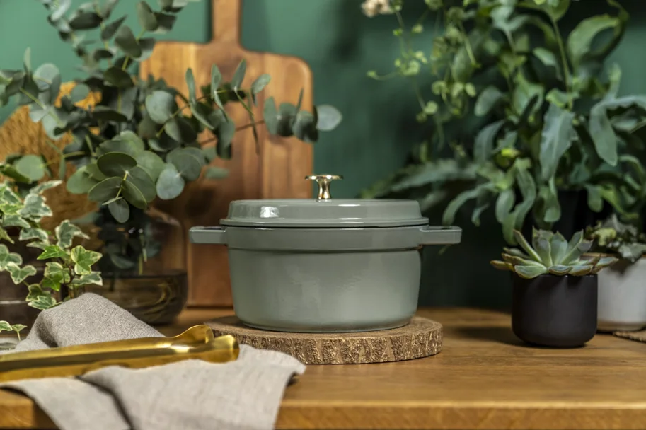 Cocotte 20cm, rund, Eucalyptus, Gusseisen 2.2l