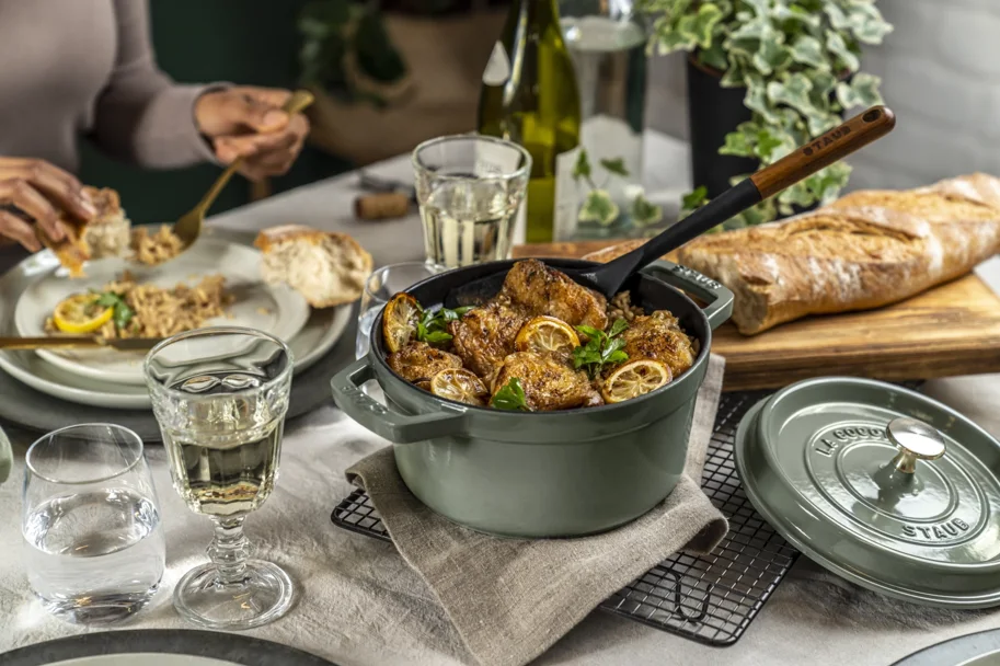 Cocotte 22cm, rund, Eucalyptus, Gusseisen 2.6l