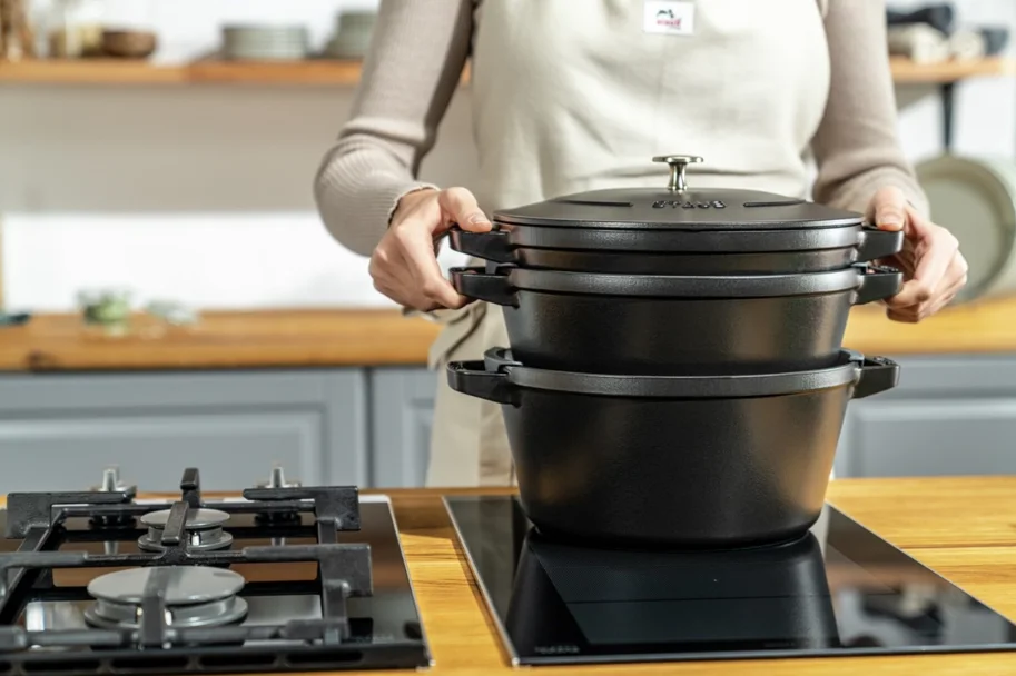 Cocotte 4tlg. 24cm, rund, Schwarz, stackable
