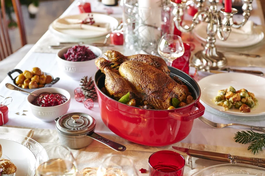 Cocotte 31cm, oval, Kirsch-Rot, Gusseisen 5.5l