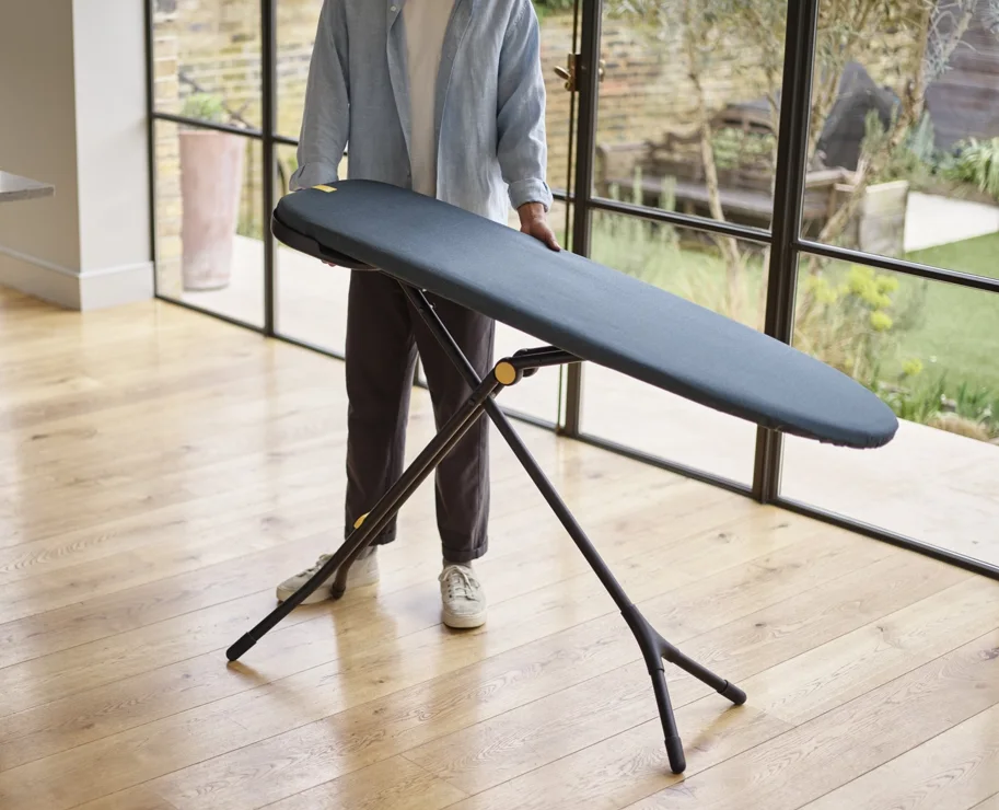 Glide Max Plus Bu¨gelbrett Schwarz/Blau