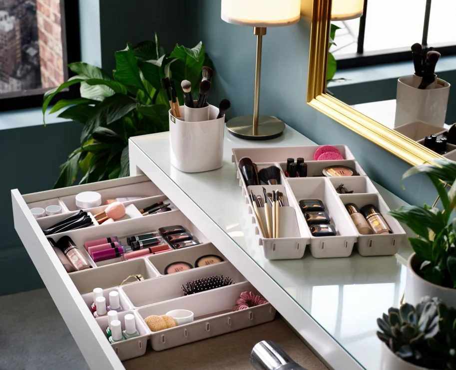 Viva Makeup Brush Organizer Shell