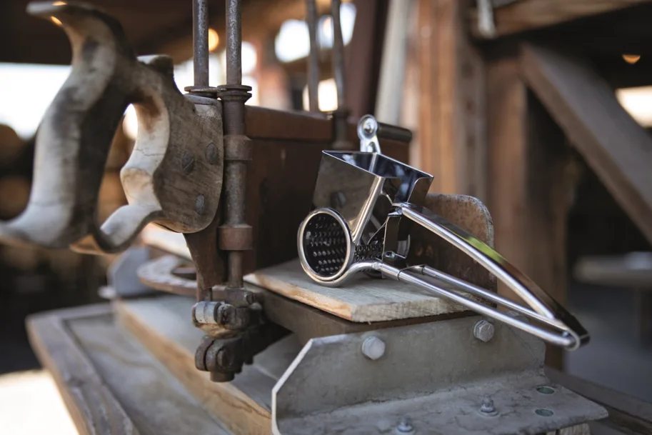Käsereibemühle Explore silber Edelstahl 200x85x100mm