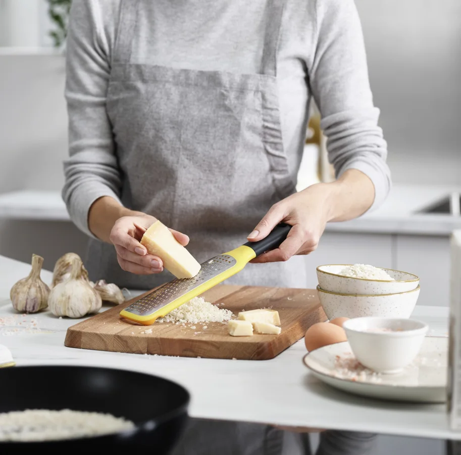 GripGrater Flachreibe mit Schüsselnut Grob