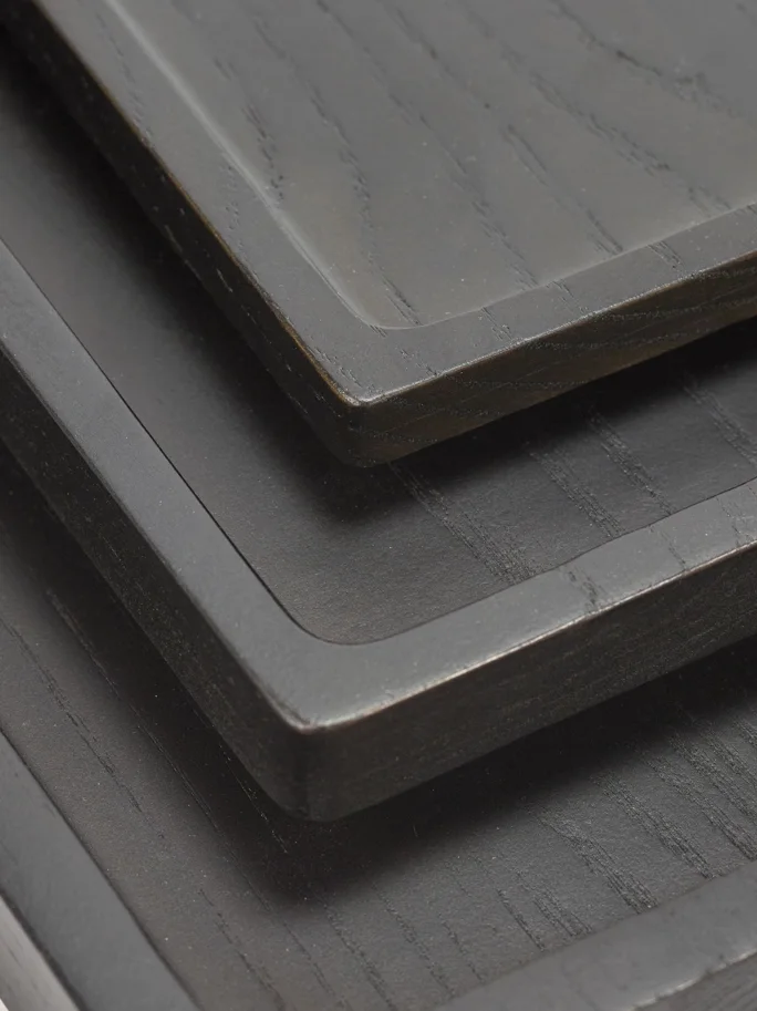La Mère Tablett M 30x18x2.5 cm Black