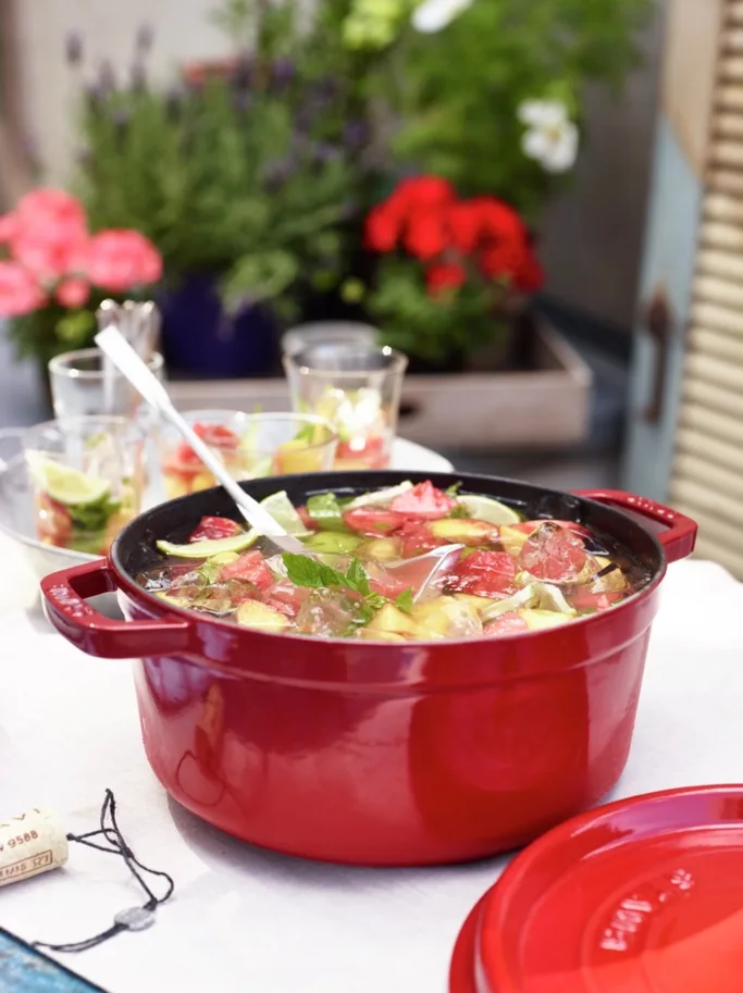 Cocotte 24cm, rund, Kirsch-Rot, Gusseisen 3.7l