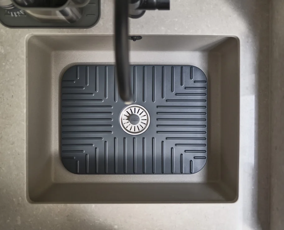 SinkShield Abtropfmatte mit Abfluss L 30x40cm ABS