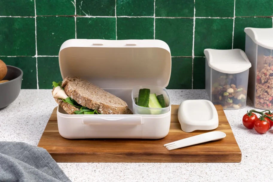 Amuse Basic Brunch Salat Box & Göffel 210x156x71mm Beige