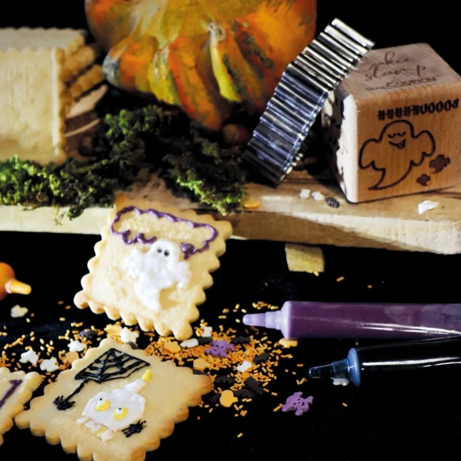 Ausstecher mit Würfelstempel Halloween