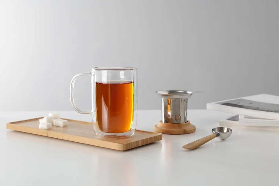 Minima Balanced Tasse doppelwandig mit Infuser 500ml