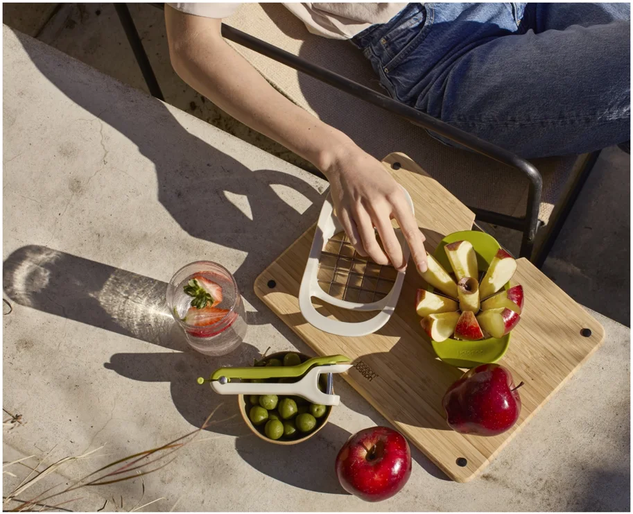 Nest Press 2-in-1 Apfel und Kartoffelschneider