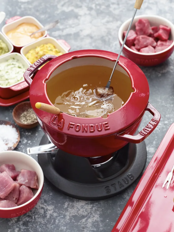 Fondue Set Kirsch-Rot m. 2 Griffen, rund. 18cm