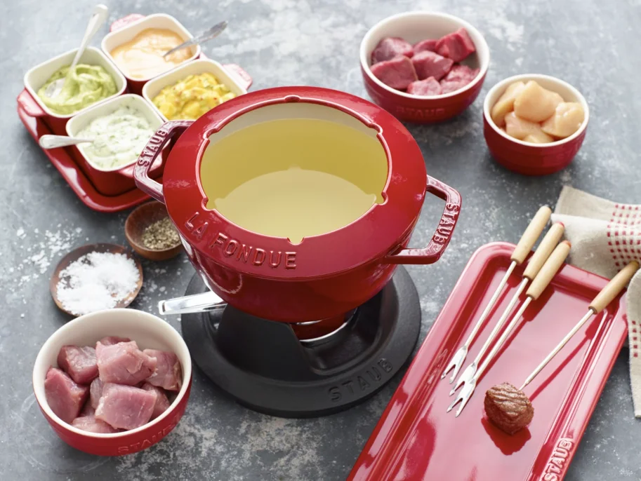 Fondue Set Kirsch-Rot m. 2 Griffen, rund. 18cm